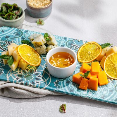 Сырная терелка в Чайхана Пахвала по цене 1100 ₽