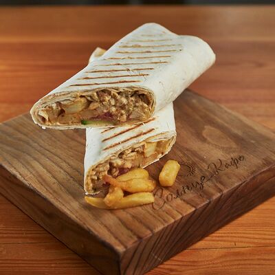 Гиро в лаваше в Кафе Солнце по цене 450 ₽