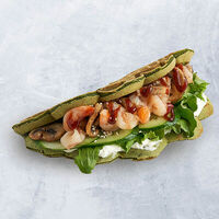 Креветки - терияки на шпинатном в Vaffel Норвежские вафли, завтраки, кофе