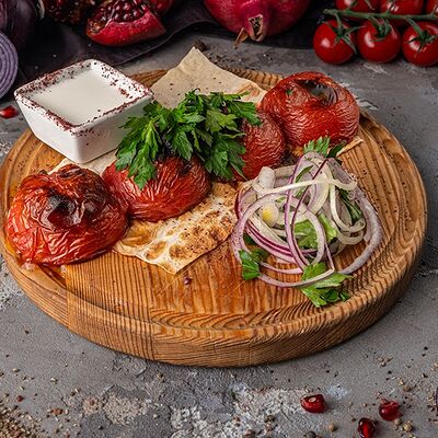 Шашлык из томатов в Дворец свадеб по цене 380 ₽