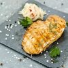 Куриное филе на гриле с маринованным луком в Кафе-гриль Бурлинка по цене 430