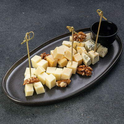 Ассорти сыров в FatBoy PUB по цене 820 ₽