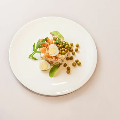 Оливье с креветками в Ваниль по цене 775 ₽