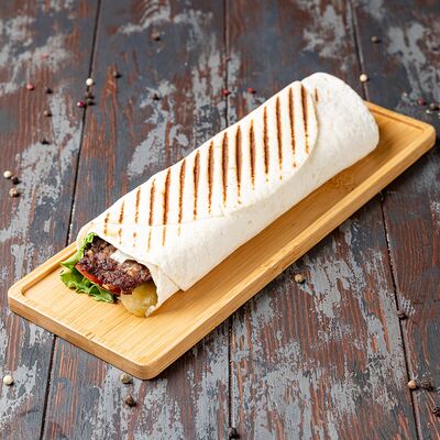 Ролл с говядиной в Istanbul StreetFood по цене 670 ₽