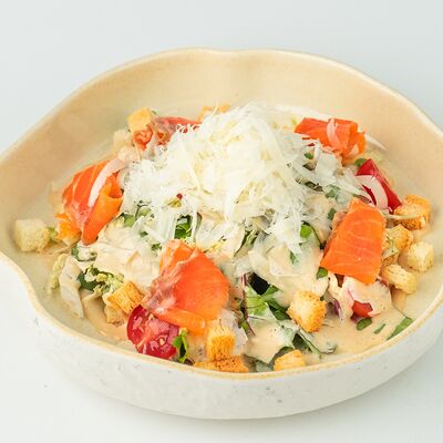 Салат Цезарь с лососемв Неспешник по цене 1050 ₽