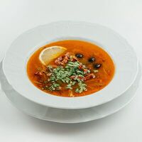 Солянка с говядиной, свиными ребрами и острыми колбасками в Ресторан ЩЕПКИНЪ