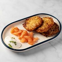 Драники с лососем в FOBS