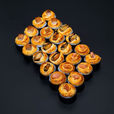 Запеченный сет Острый в Total Sushi по цене 1400 ₽