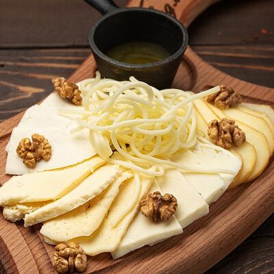 Домашние сыры в Седло по цене 635 ₽