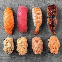 Сет из гунканов и суши в Yoko sushi