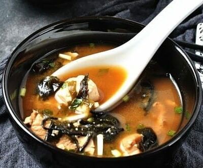 Суп Мисо с куриной грудкой в ТутСуши по цене 243 ₽