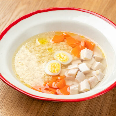 Бульон с курочкой и макарошками в Olio по цене 390 ₽