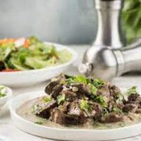 Куриная печень в сливочном соусе с макаронами в Арими
