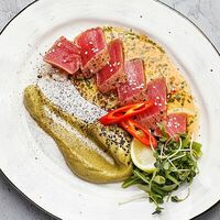 Татаки из тунца в Ферма