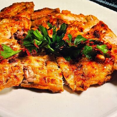 Цыпленок на мангале в Ламазо Грузинская Кухня по цене 1680 ₽