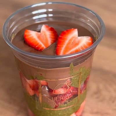 Стаканчик Дубайский шоколад в Berry sweets по цене 1495 ₽