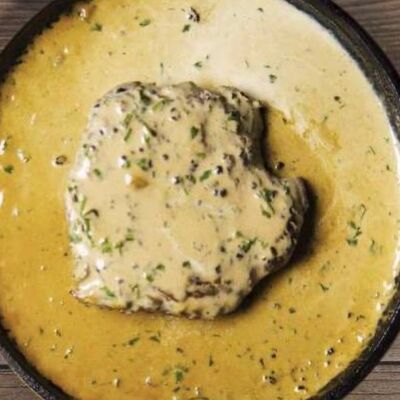 Стейк из говядины в перечном соусе в Чебуреки решают! по цене 1340 ₽