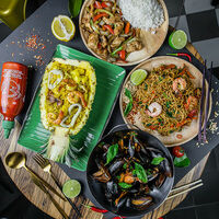 Логотип Pad Thai Asianbistro
