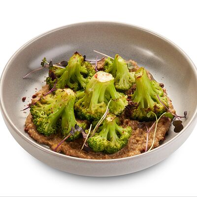 Брокколи в ореховом соусе в Августин по цене 310 ₽