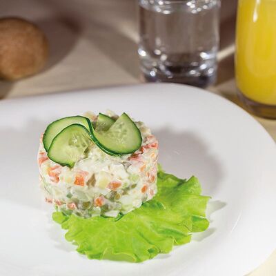 Салат Оливье с нежной курочкой в Il Mio по цене 500 ₽