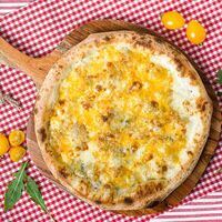 Пицца 5 Сыров в Огонь & Тесто