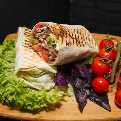 Шаурма со свининой в Мангал Кебаб по цене 500 ₽