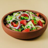 Салат овощной в Suli & Co