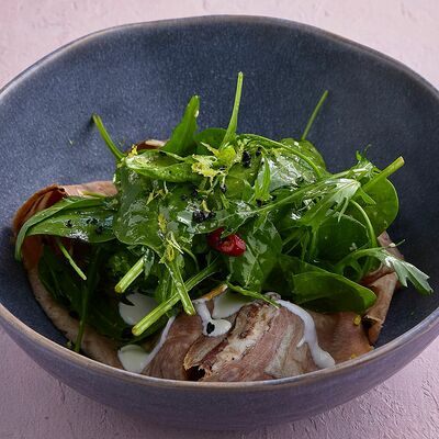 Салат с говяжьим языком в Джульетта по цене 390 ₽