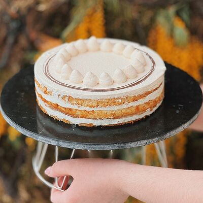 Торт Игристая груша в Кондитерская Виолет по цене 1499 ₽