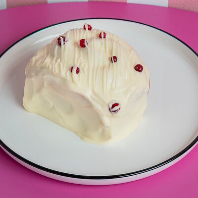 Синамен с брусникой в Муза по цене 290 ₽