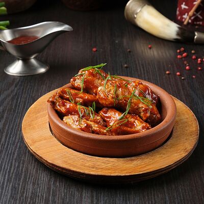 Крылья куриные в соусе BBQ в Риони по цене 700 ₽