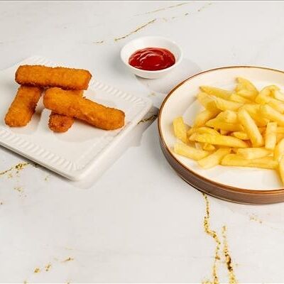 Рыбные палочки и Картофель фри в TAVO ROTTO по цене 355 ₽