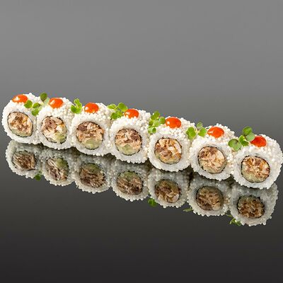 Ролл Острый с жареной лакедрой в OUGI по цене 2250 ₽