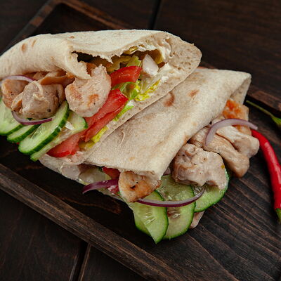 Панини с куриным филе в Storia Pizza по цене 515 ₽