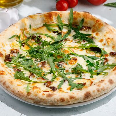 Пицца с белыми грибами в Мангал&Грузия по цене 990 ₽