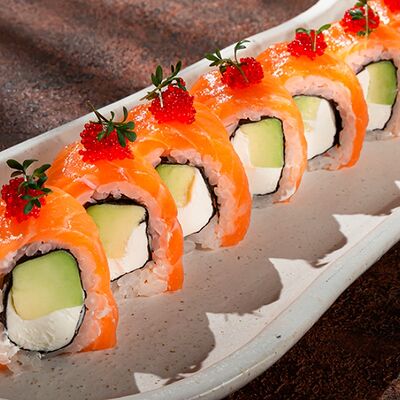 Филадельфия классика в UMI Asian kitchen & bar по цене 1390 ₽