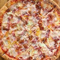 Пицца Мясная в Токио