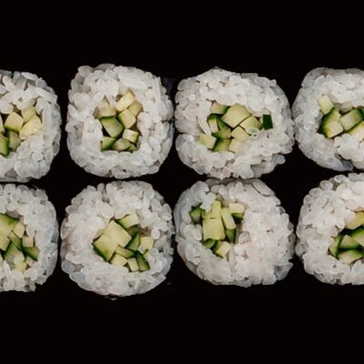 Маки с огурцом в Set-Box по цене 260 ₽