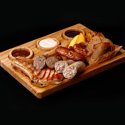 Горячая мясная закуска в Ролл Маркет по цене 1499