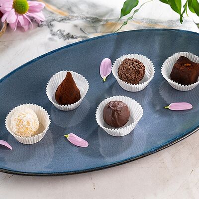 Конфеты ручной работы в Мясо & Рыба по цене 130 ₽