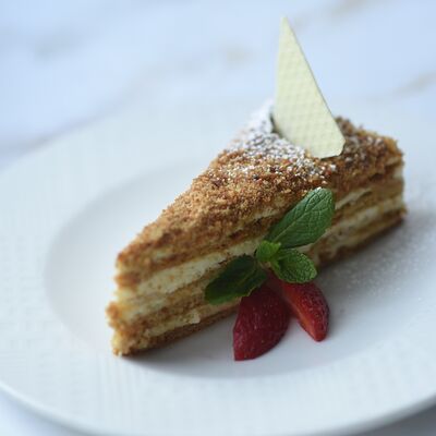 Торт Рыжик в Сметана на Б. Садовой по цене 399 ₽