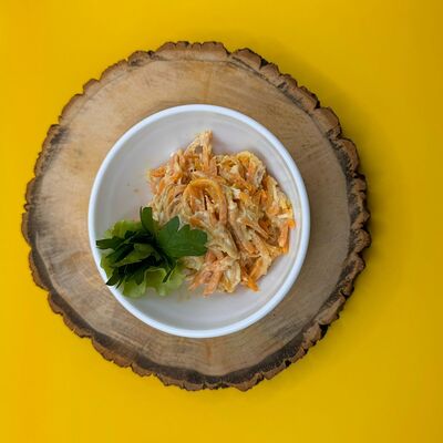 Салат Морковь с сыром в Кафе калитка по цене 107 ₽
