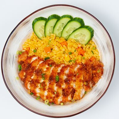 Жареный рис с курицей в Thaifood bubble tea по цене 490 ₽