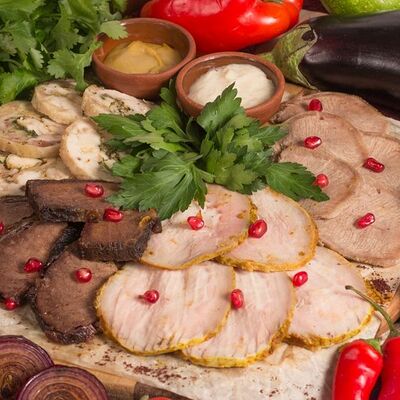 Мясная тарелка в Мушмула по цене 699