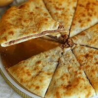 Русский пирог Грибы-картофель-сыр в Ай Да Выпечка