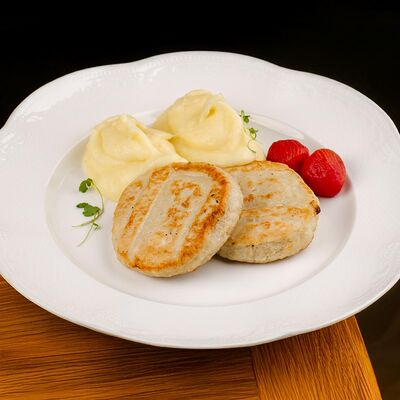 Домашние котлеты из индейки с пюре в Родина южной кухни по цене 650 ₽