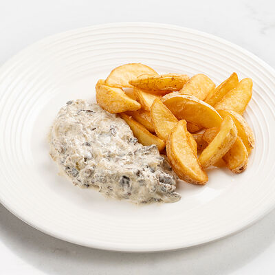 Бефстроганов с картофелем по-деревенски в Империя пиццы по цене 530 ₽