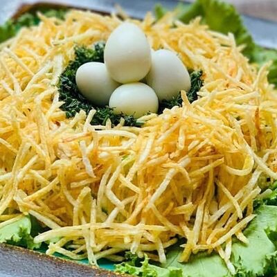 Салат «ПТИЧЬЕ ГНЕЗДО» в BORANI по цене 719 ₽