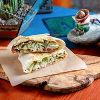 Рыбный врап в BroS BurritoS