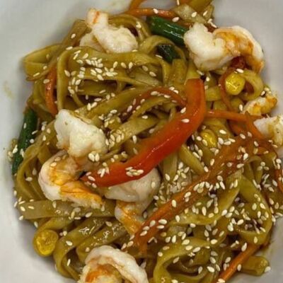 Вок с креветками в устричном соусе в Ymi по цене 553 ₽